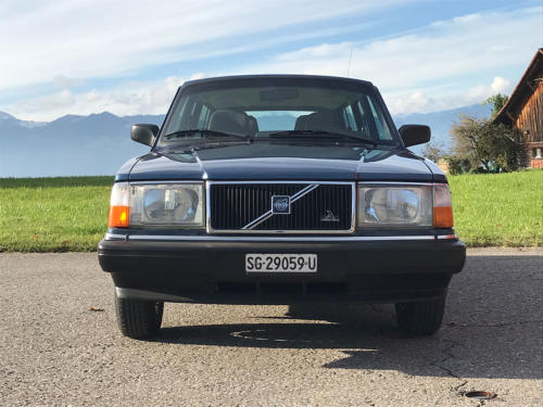 volvo 240 classic kombi dunkelblau automatic 1993 0004 Ebene 11