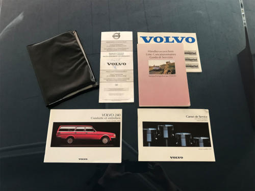 volvo 240 classic kombi dunkelblau automatic 1993 0015 Ebene 0