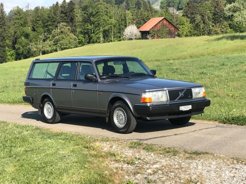 volvo 240 classic kombi dunkelgrau 5-gang 1992 1200x900 0001 2