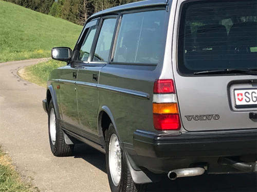 volvo 240 classic kombi dunkelgrau 5-gang 1992 1200x900 0005 6