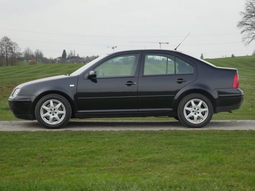 vw bora 20V turbo 1.8 schwarz 2002 0000 01