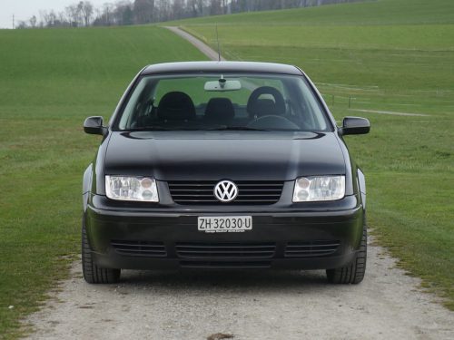 vw bora 20V turbo 1.8 schwarz 2002 0003 04