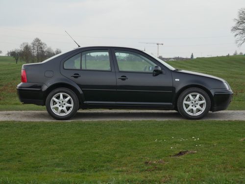 vw bora 20V turbo 1.8 schwarz 2002 0006 08