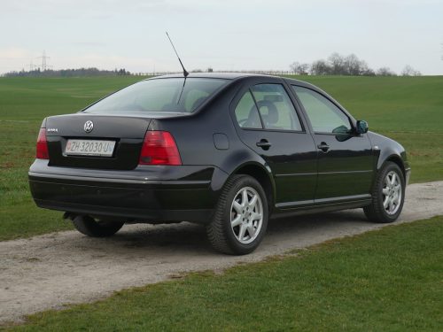 vw bora 20V turbo 1.8 schwarz 2002 0008 10
