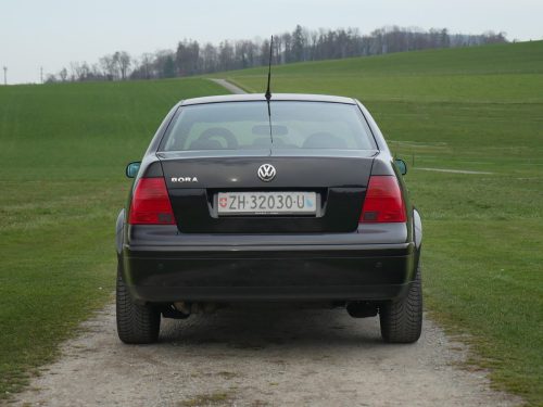 vw bora 20V turbo 1.8 schwarz 2002 0009 11