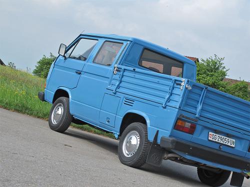 vw bus t3 doka blau 1988 1200x900 0006 7