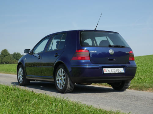 vw golf IV 1-8 T 180PS dunkelblau 2003 0005 6