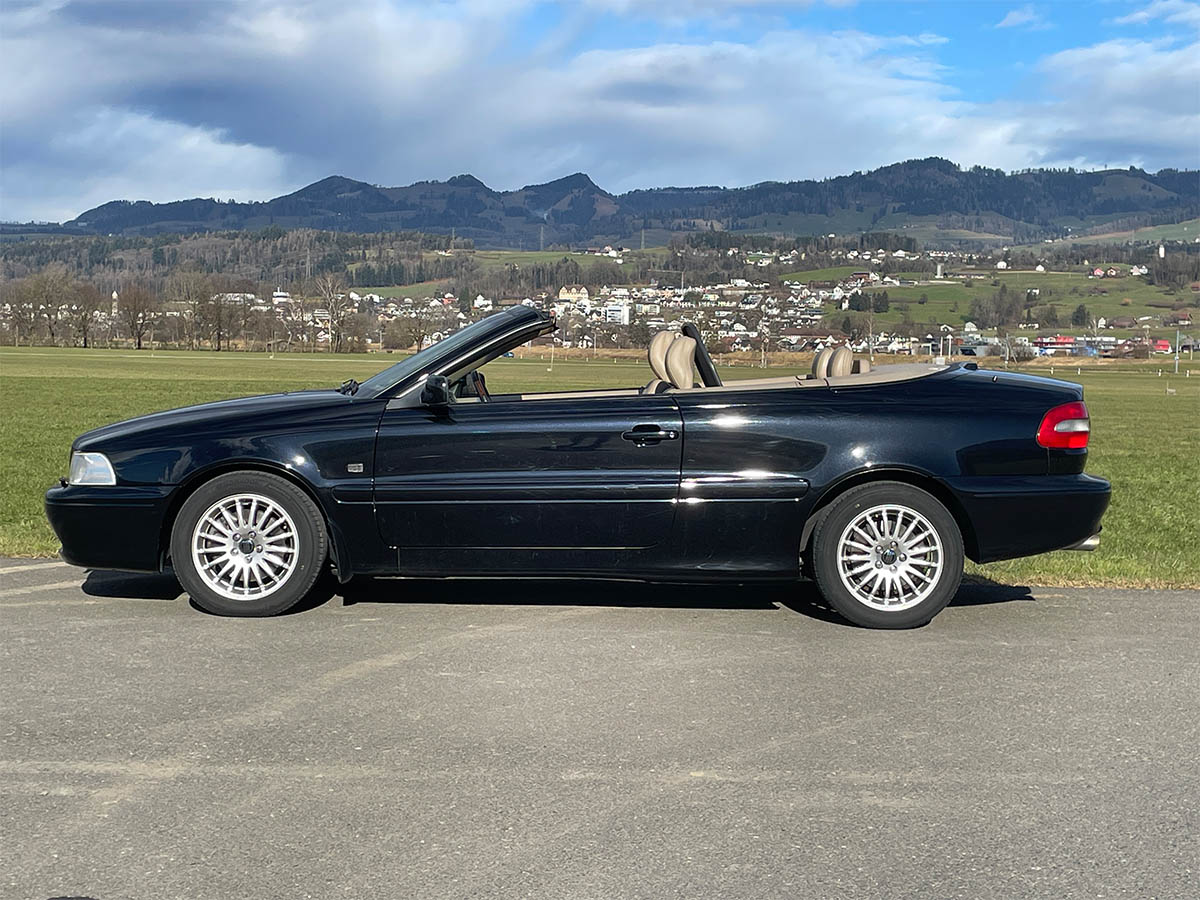 volvo c70 2.4 t cabrio schwarz 2001 0000 IMG 1